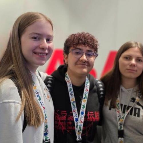 Foto mit Schülerinnen