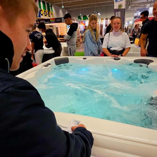 Jacuzzi