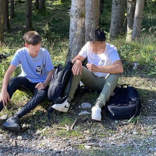 Schüler beim Jausnen