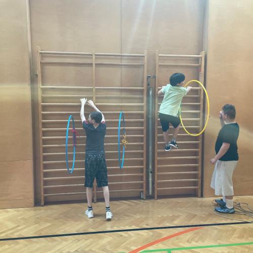 Station "Heißer Draht"