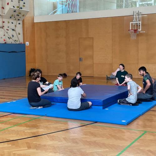 Schüler bei einem Kampf