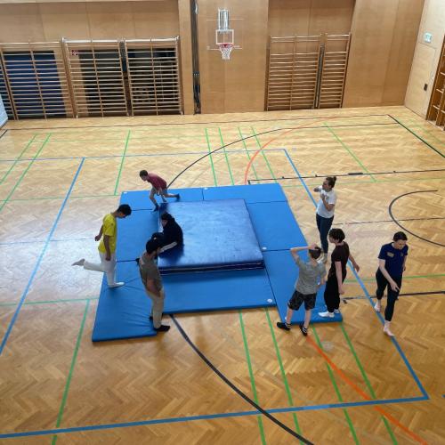 Schüler bei einem Kampf