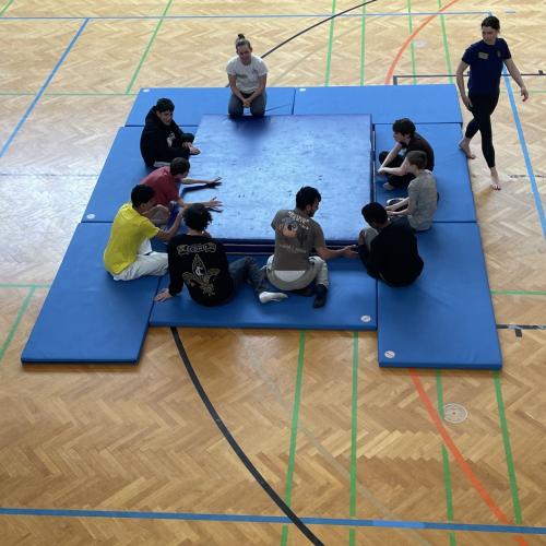 Schüler bei einem Kampf