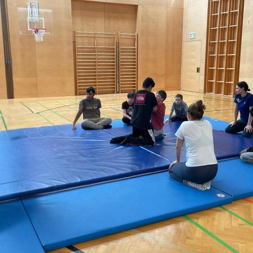 Schüler bei einem Kampf